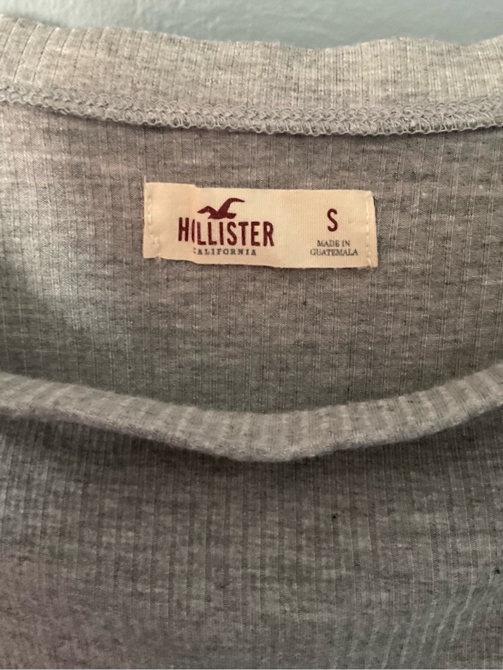 Hollister Light Gray Ribbed Long Sleeve Bodysuit - Picture 2 of 3